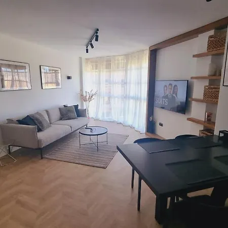 Luxe Appartement In Het Centrum Van Malaga Met Gratis Parkeerplek! Exterior photo