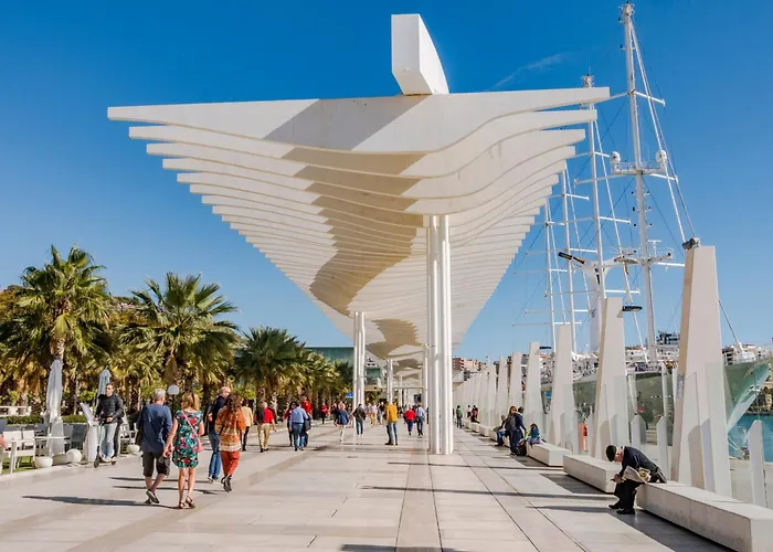 Luxe Appartement In Het Centrum Van Malaga Met Gratis Parkeerplek!